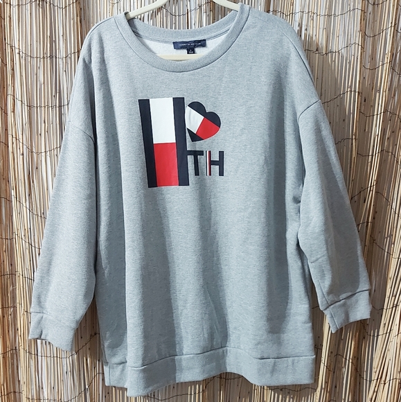 Tommy Hilfiger Sweaters - Tommy hilfiger sweaters size 1X color gray